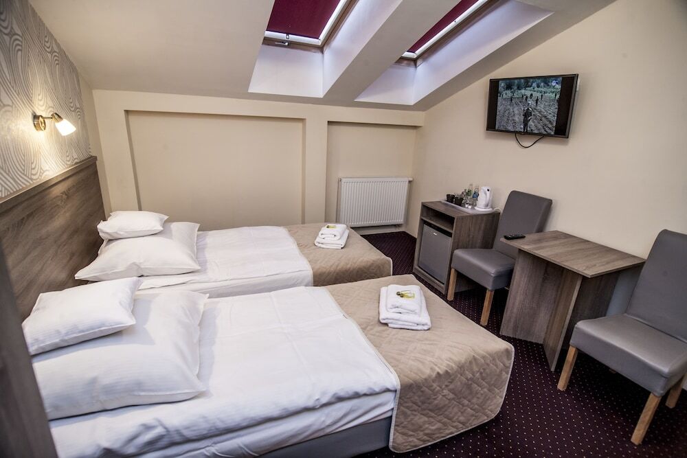 Old Town Luxe Retreat - King Bed - Steps To Main Square Apartamento Cracóvia Exterior foto
